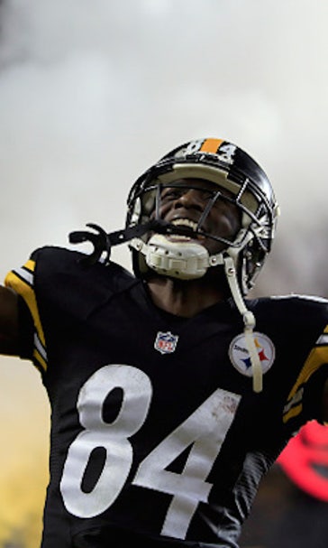 Report: Antonio Brown wants new contract, will skip workouts